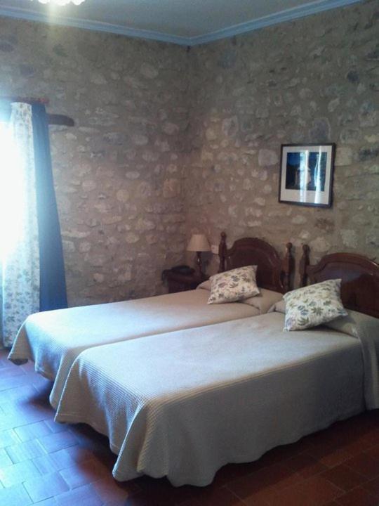 Hostal De La Rovira Oix Cameră foto